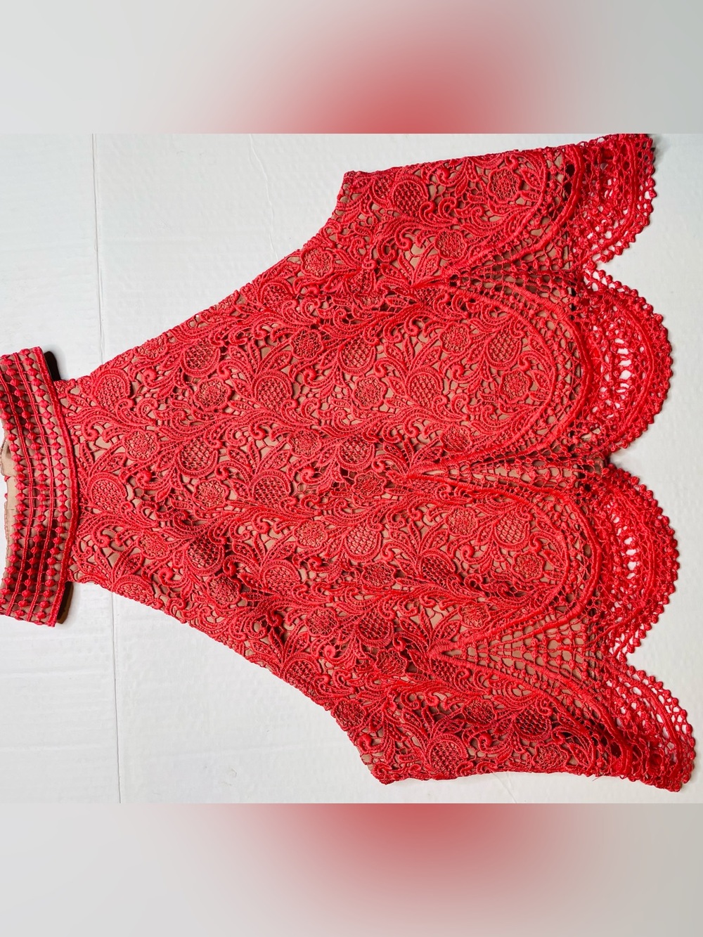 Stylestalker Lace Overlay Tank - Picture 4 of 10